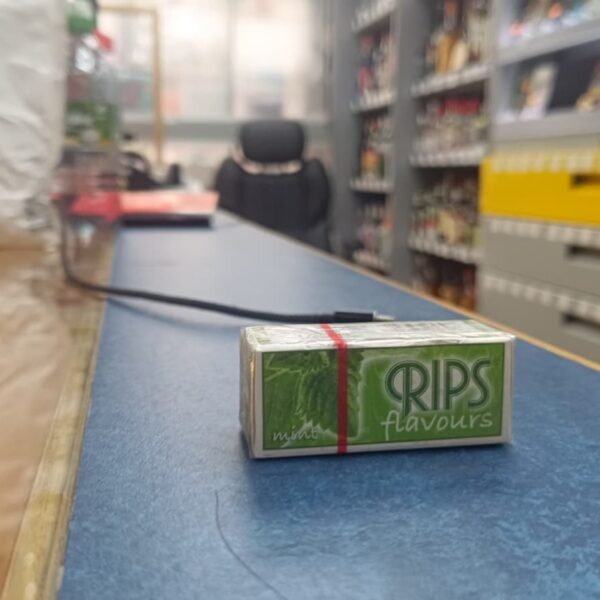 Rips Rolls Mint Flavored Rolling Papers